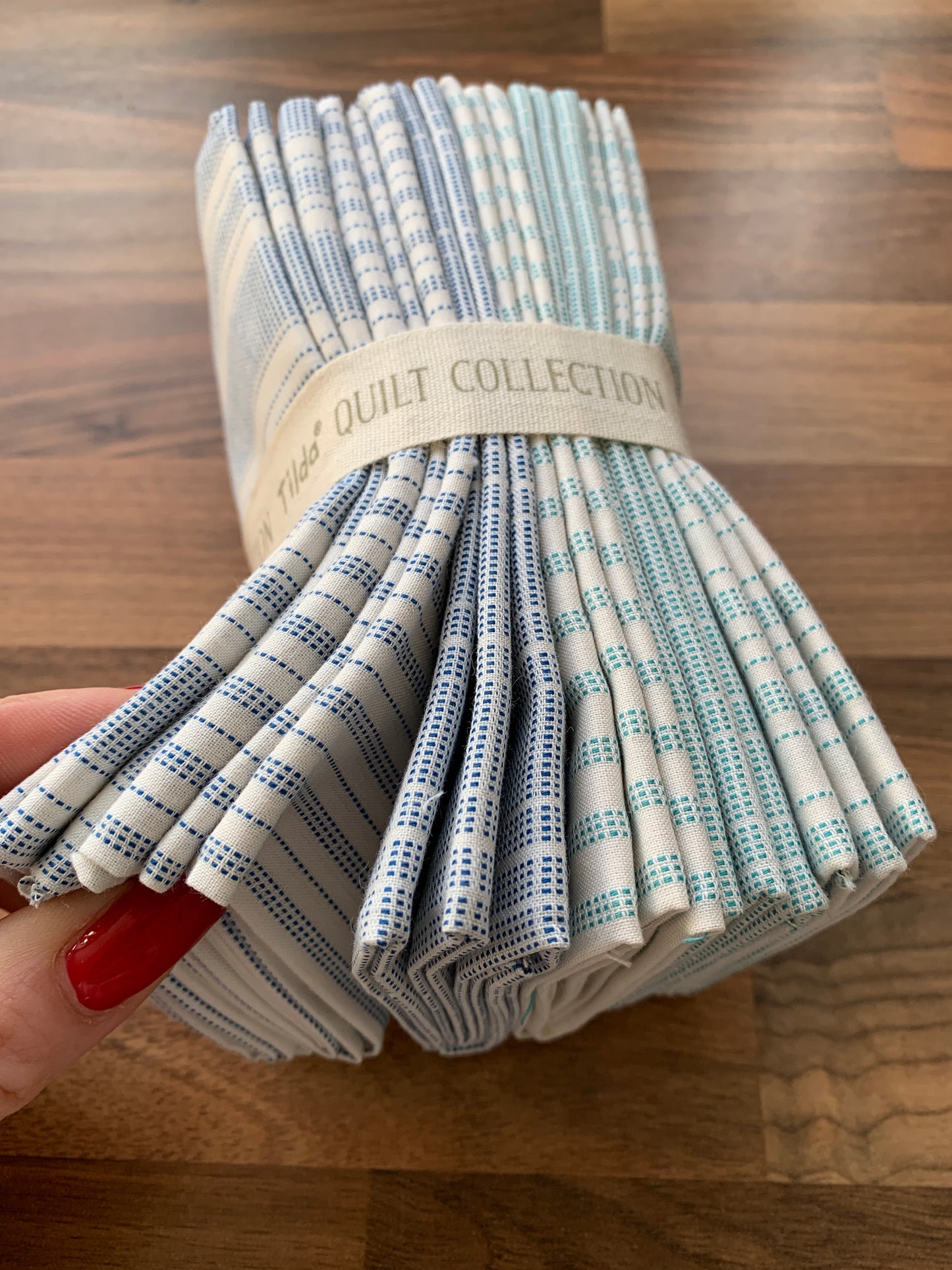 Tilda Basics - Fat Quarter Bundle - Tea Towel - Pale Green/Pale Blue